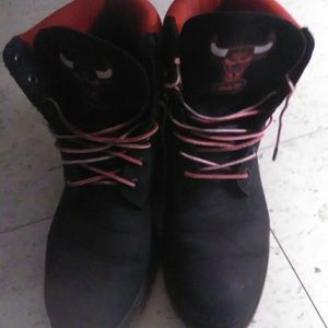 Size 9.5 mens suede Chicago Bulls Timberlands
